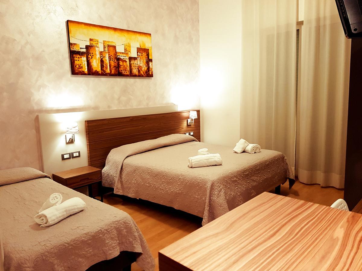 Hotel Stella D'Oro ลิโดดิเยโซโล ภายนอก รูปภาพ